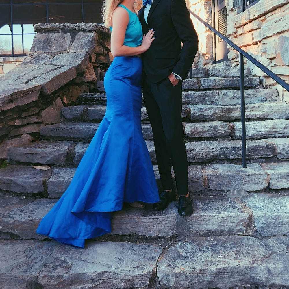 Prom Dress - Picture 3 of 4